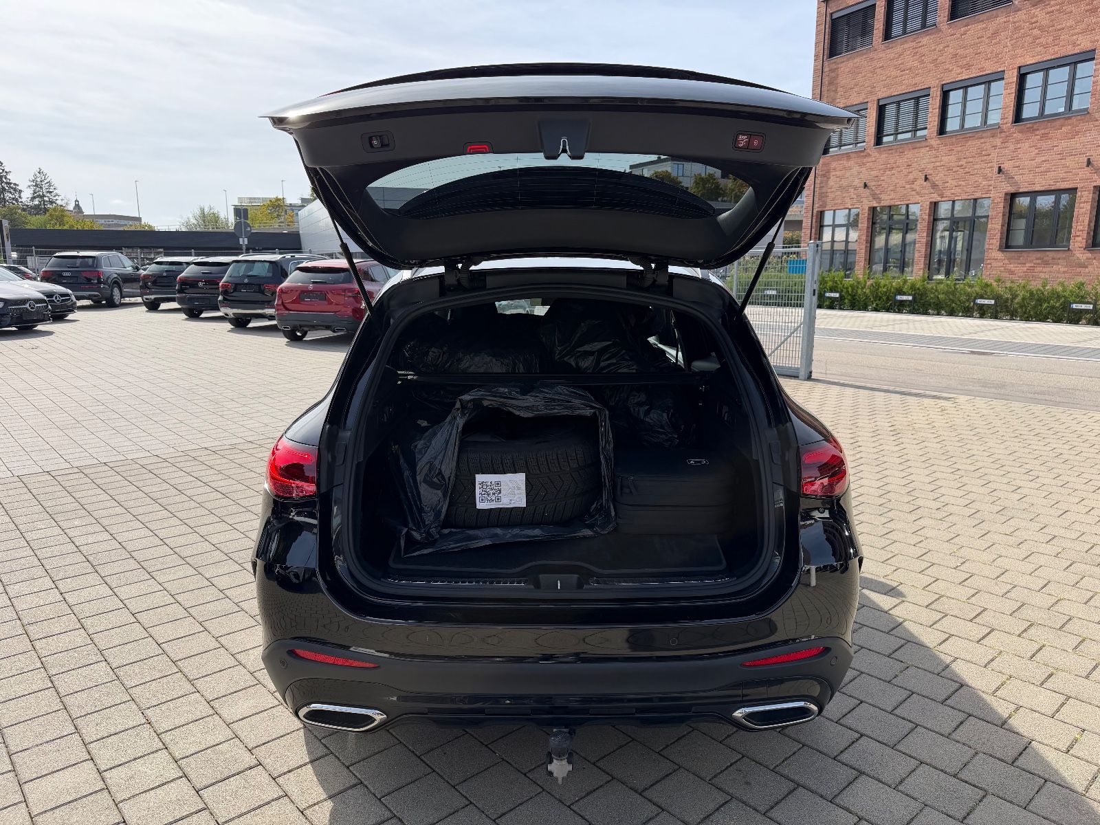 Mercedes-Benz GLC 300e 4Matic AMG Night AHK Memory Burm 360° foto 10