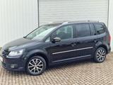 Volkswagen Touran  2.0 TDI Highline*R-Cam*Navi*Alcantara*AH - mit Diesel-Antrieb: Schwarz, Sitzheizung, Van