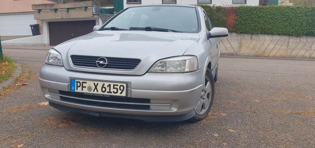 Opel Astra 1.6 -