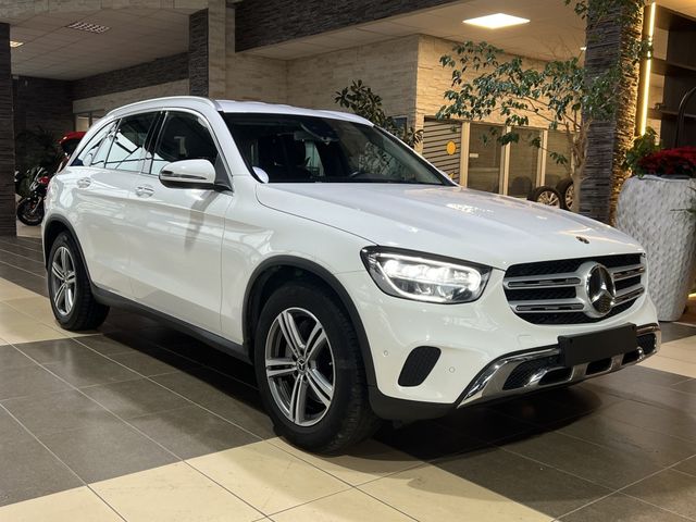 Mercedes-Benz GLC 220 4Matic AHK Distr.+ LED R-Cam dig.Cockpit