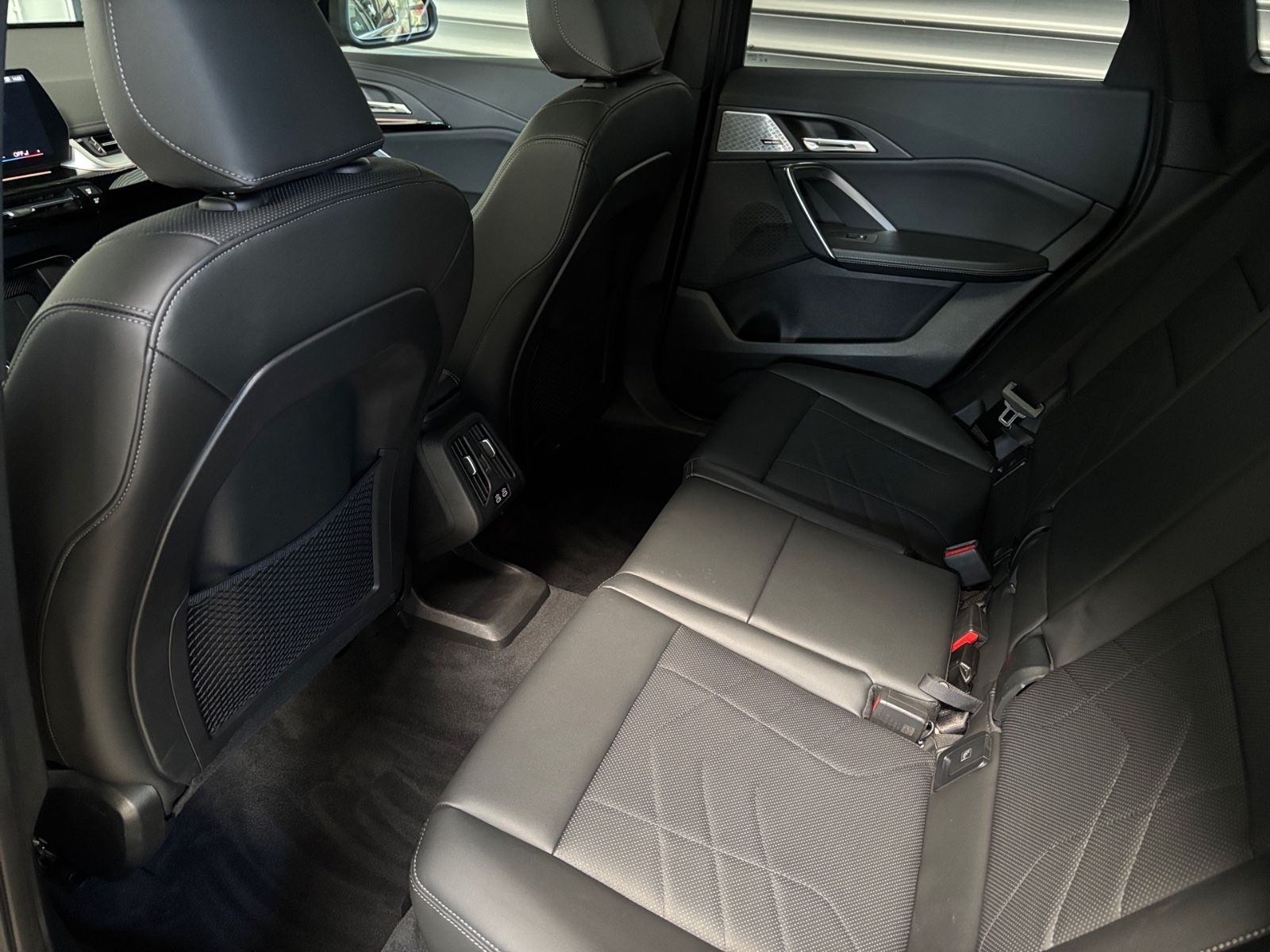 BMW X1 23 d xDrive xLine - AHK/Pano/HeadUp/HiFi foto 21