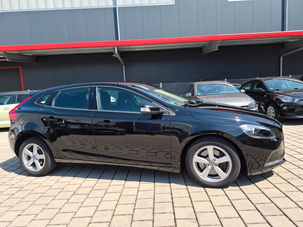 Angebot ansehen Volvo V40