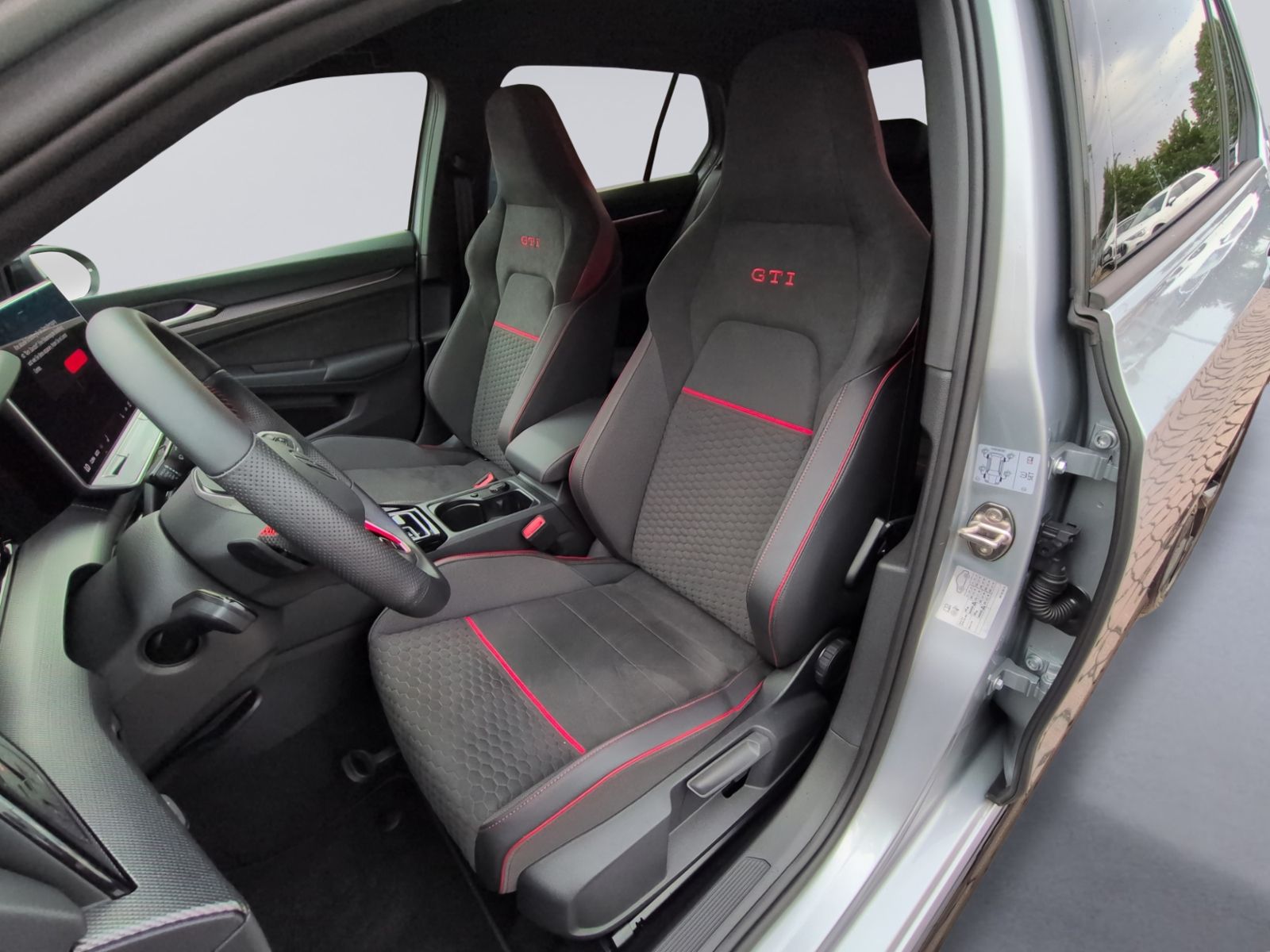 Golf VIII GTI Clubsport 2.0 TSI DSG +AKRAPOVIC+