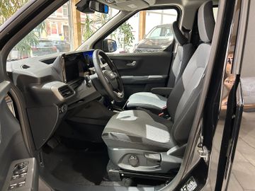 Ford Tourneo Courier Titanium AHK