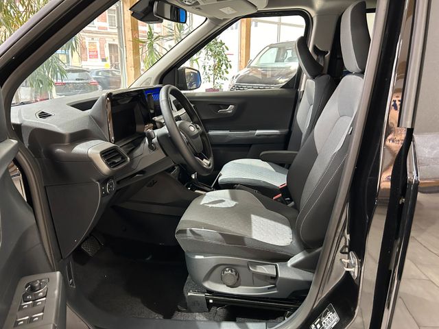 Ford Tourneo Courier Titanium AHK