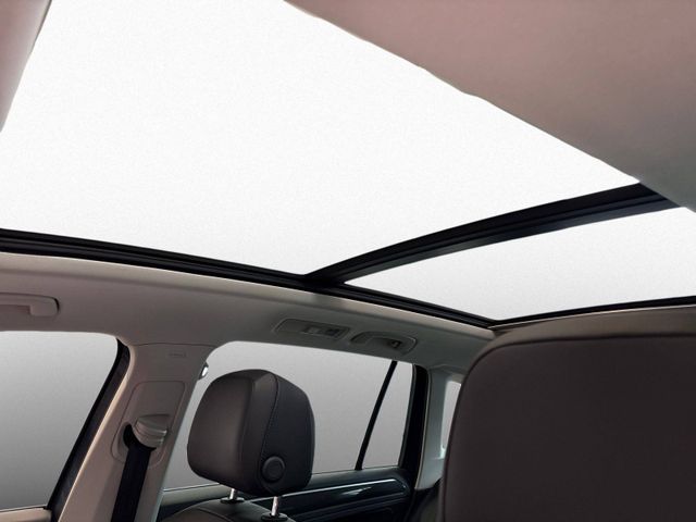 Tiguan 1.4 TSI Elegance eHybrid MATRIX+PANO+KAM+