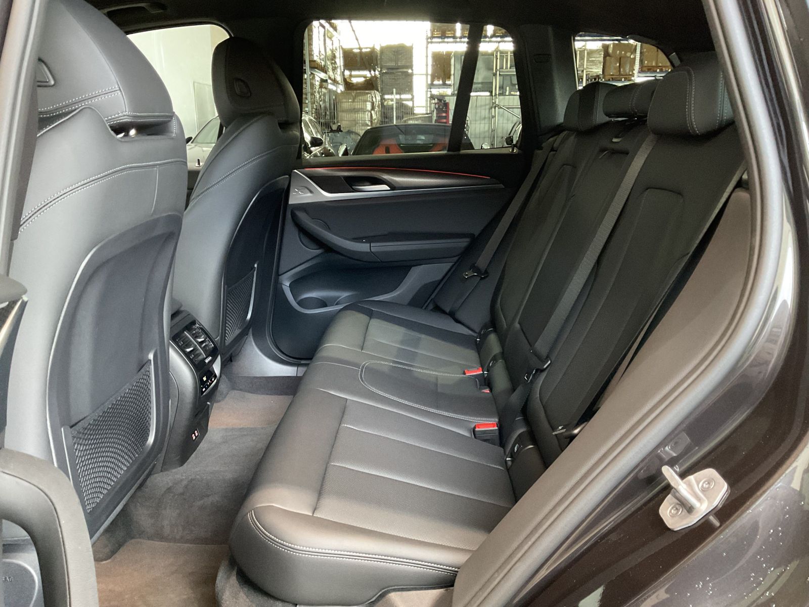 Fahrzeugabbildung BMW X3 xDrive20i | M Sportpaket | Sportsitze | HiFi