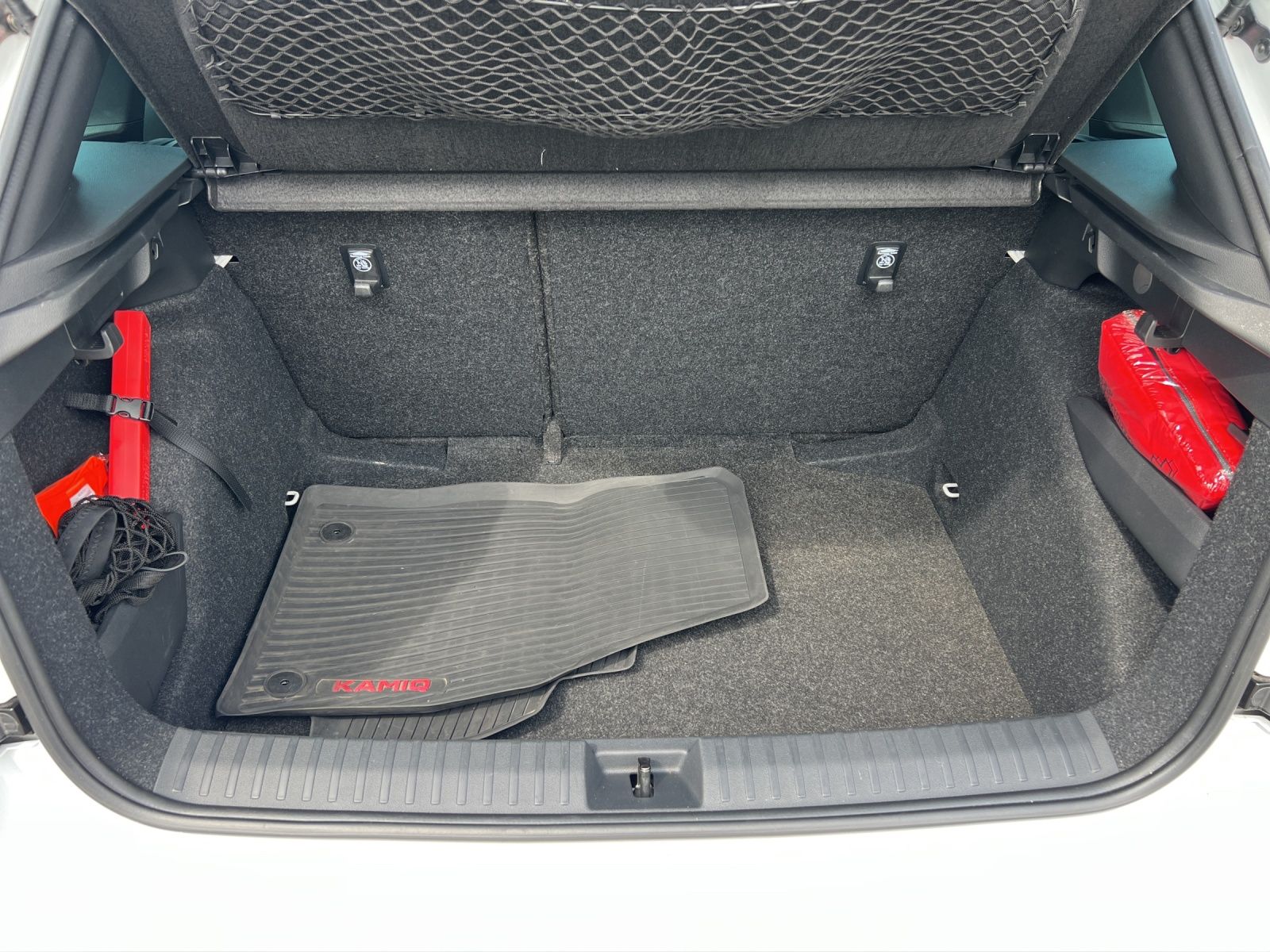 Fahrzeugabbildung SKODA Kamiq Monte Carlo TSI LED ACC PANO SHZ KAMERA KL