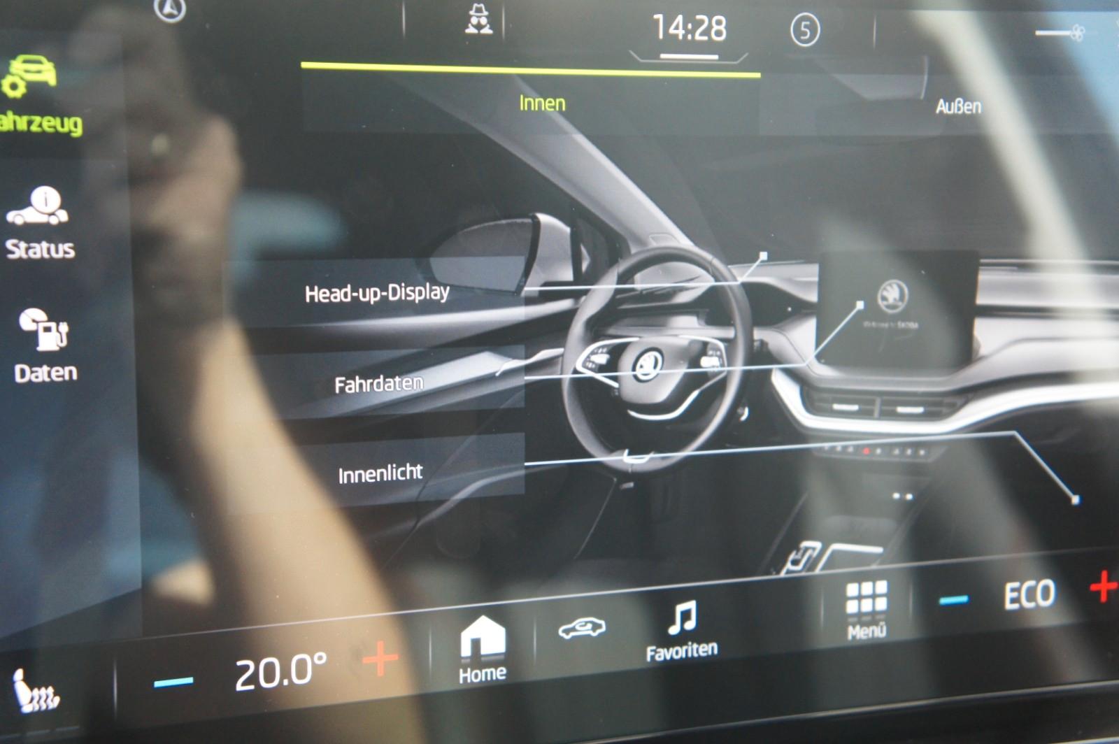 Skoda Enyaq 80 Suite*9 PAKETE*DRIVE+*AHK*PANO*W-PUMPE