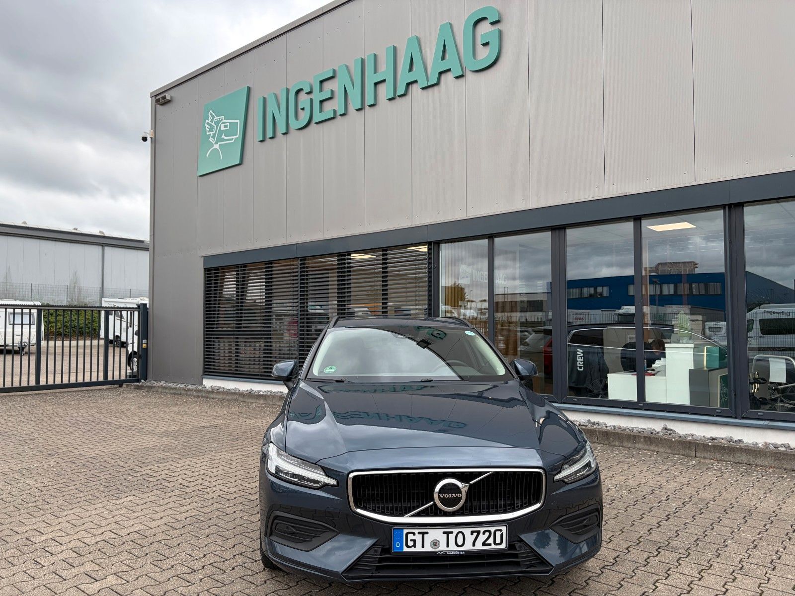 Fahrzeugabbildung Volvo V60 Kombi Core