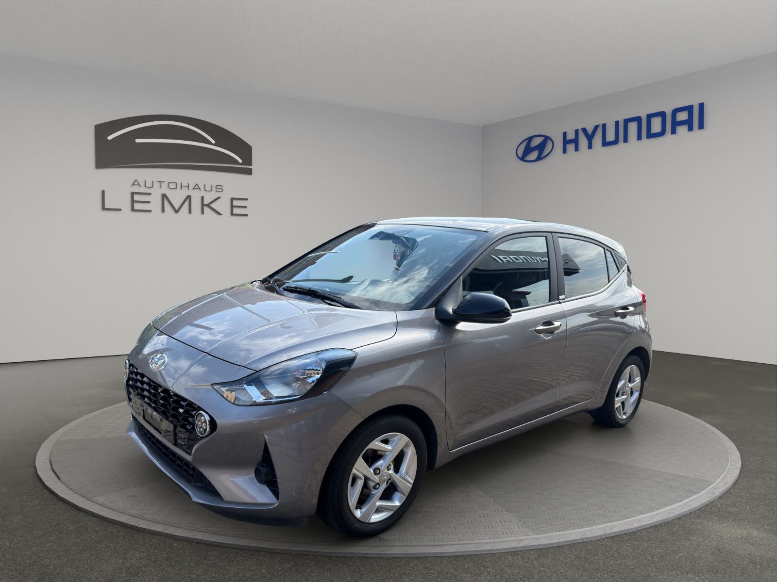 HYUNDAI i10