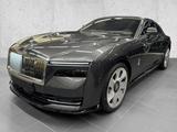 Rolls-Royce Spectre On Stock - graue Rolls-Royce Spectre