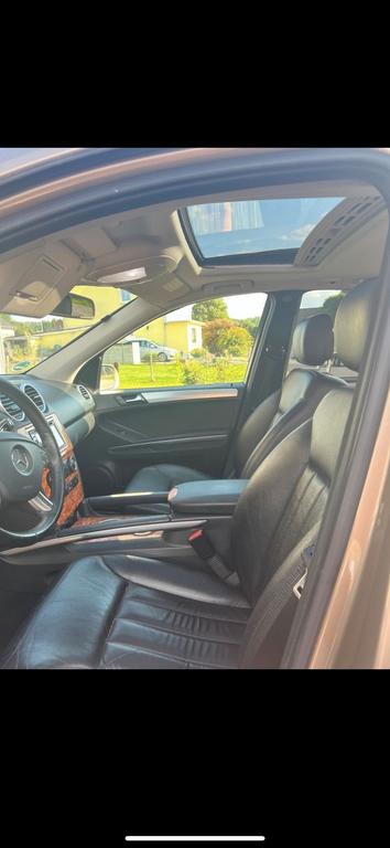 Mercedes-Benz ML 320