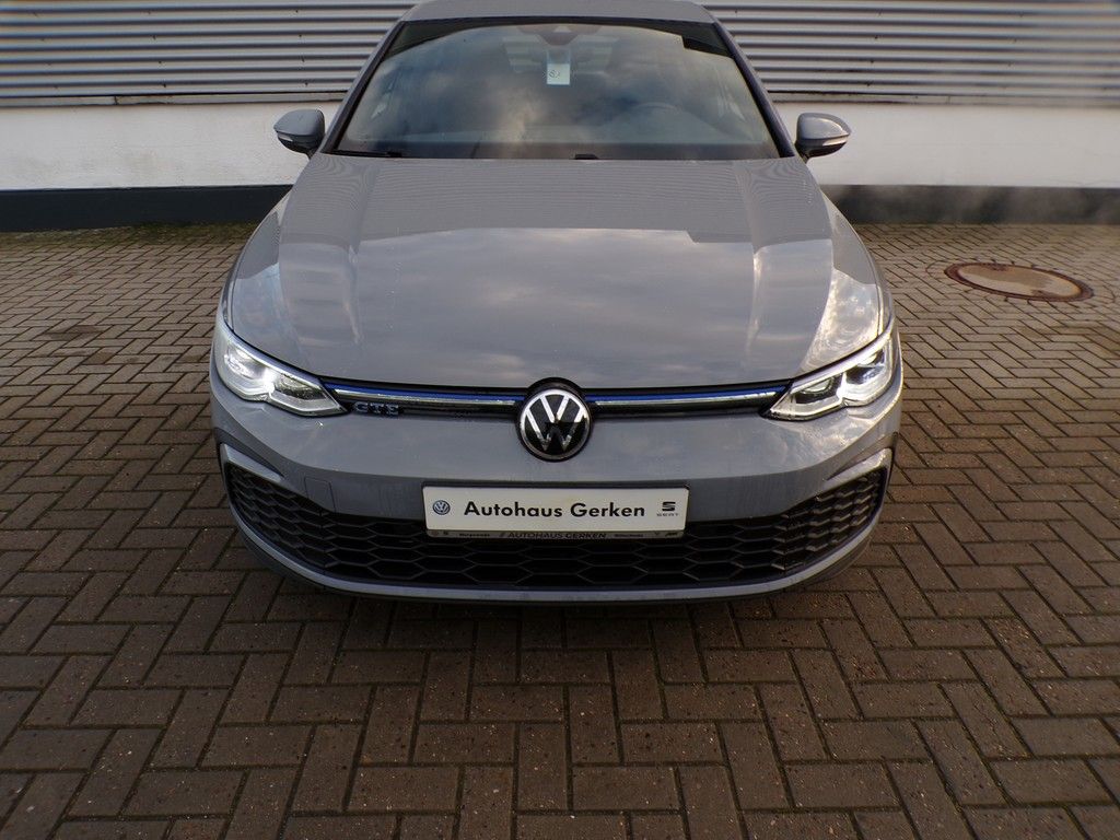 Fahrzeugabbildung Volkswagen Golf VIII 1,4 GTE DSG *LEDMatrix*NAVI*DigitalCoc