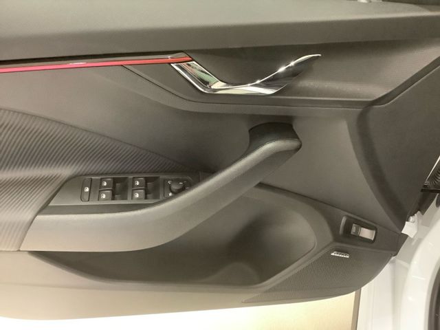 Kamiq Monte Carlo, 110 kW,DSG,PANO,NAVI,LED,