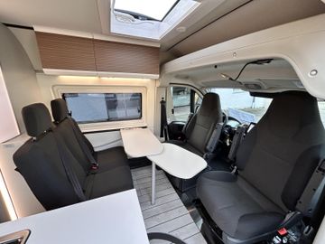 Westfalia Columbus 600 D 140PS Automatik LED Lithium Solar