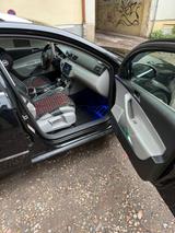 Volkswagen VW Passat 1.8 - Volkswagen Passat mit Benzin-Antrieb: Kombi, 1.8