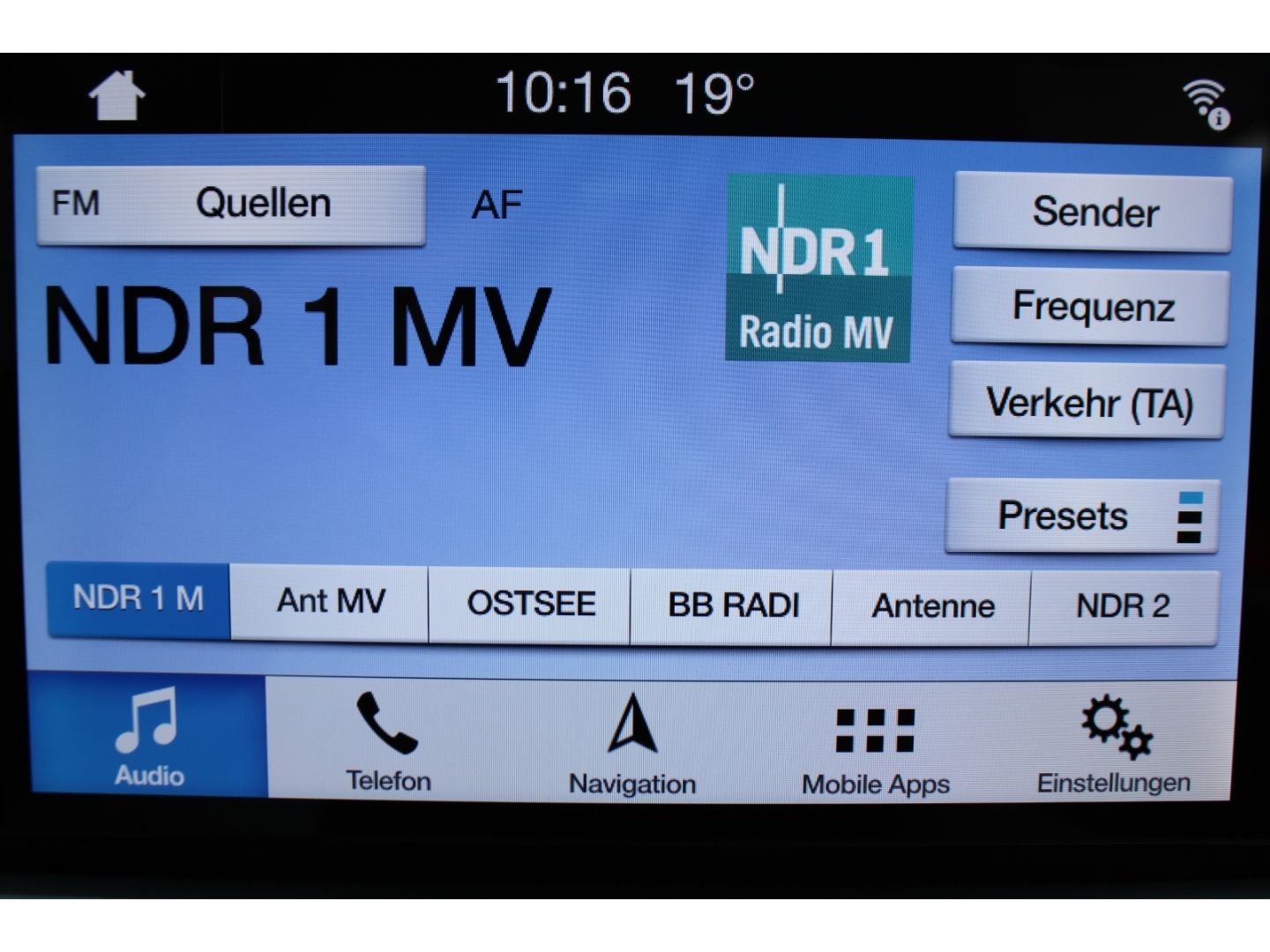 Fahrzeugabbildung Ford Focus Cool & Connect Turnier LED GRA GJR Navi PD