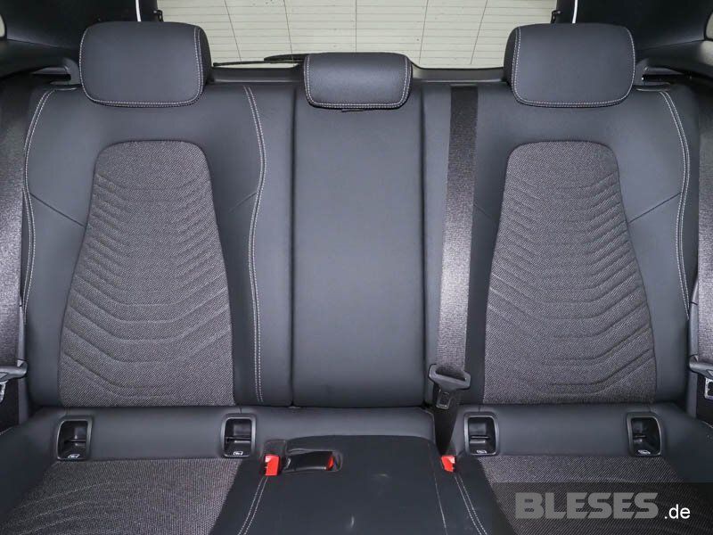 MERCEDES-BENZ GLA 180 – Bild 10