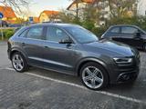 Audi Q3 2.0 TDI quattro S tronic S line - Audi A4 mit Diesel-Antrieb: Geländewagen