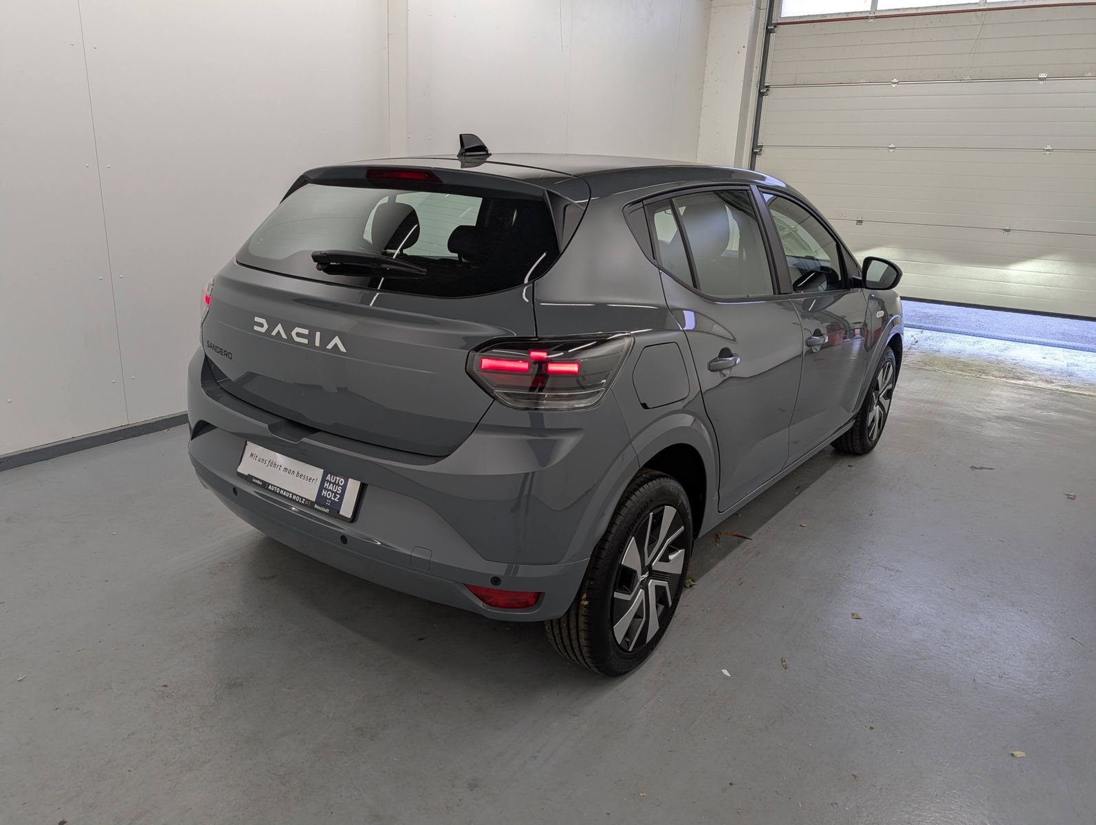 DACIA Sandero  Expression TCe 100 Kamera Media Display – Bild 4