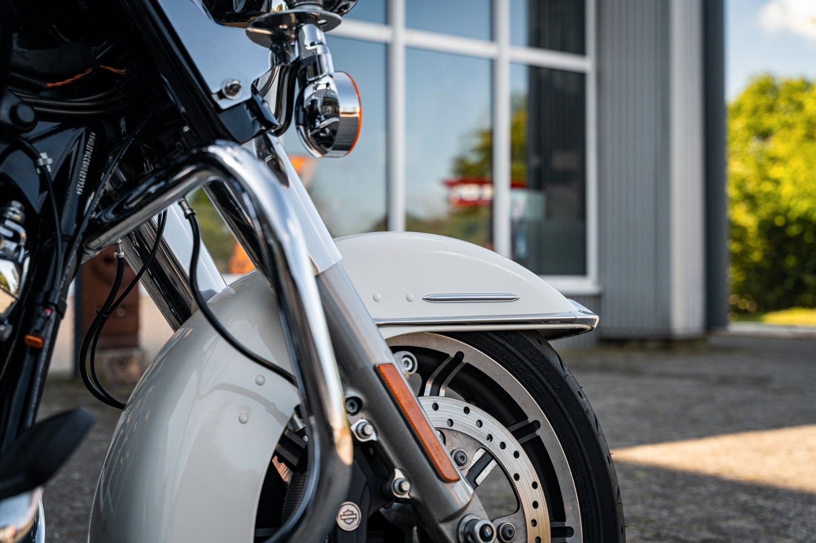 Fahrzeugabbildung Harley-Davidson ROAD KING POLICE FLHP TOURING - JEKILL&HYDE