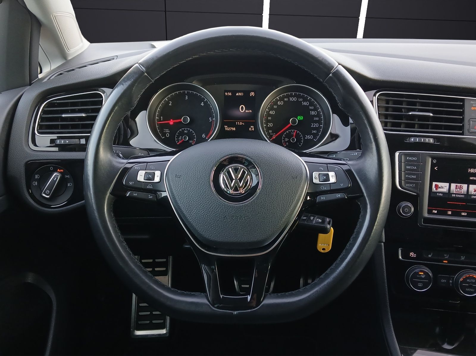 Fahrzeugabbildung Volkswagen Golf VII Variant TDI Allstar DSG Xenon Navi GRA