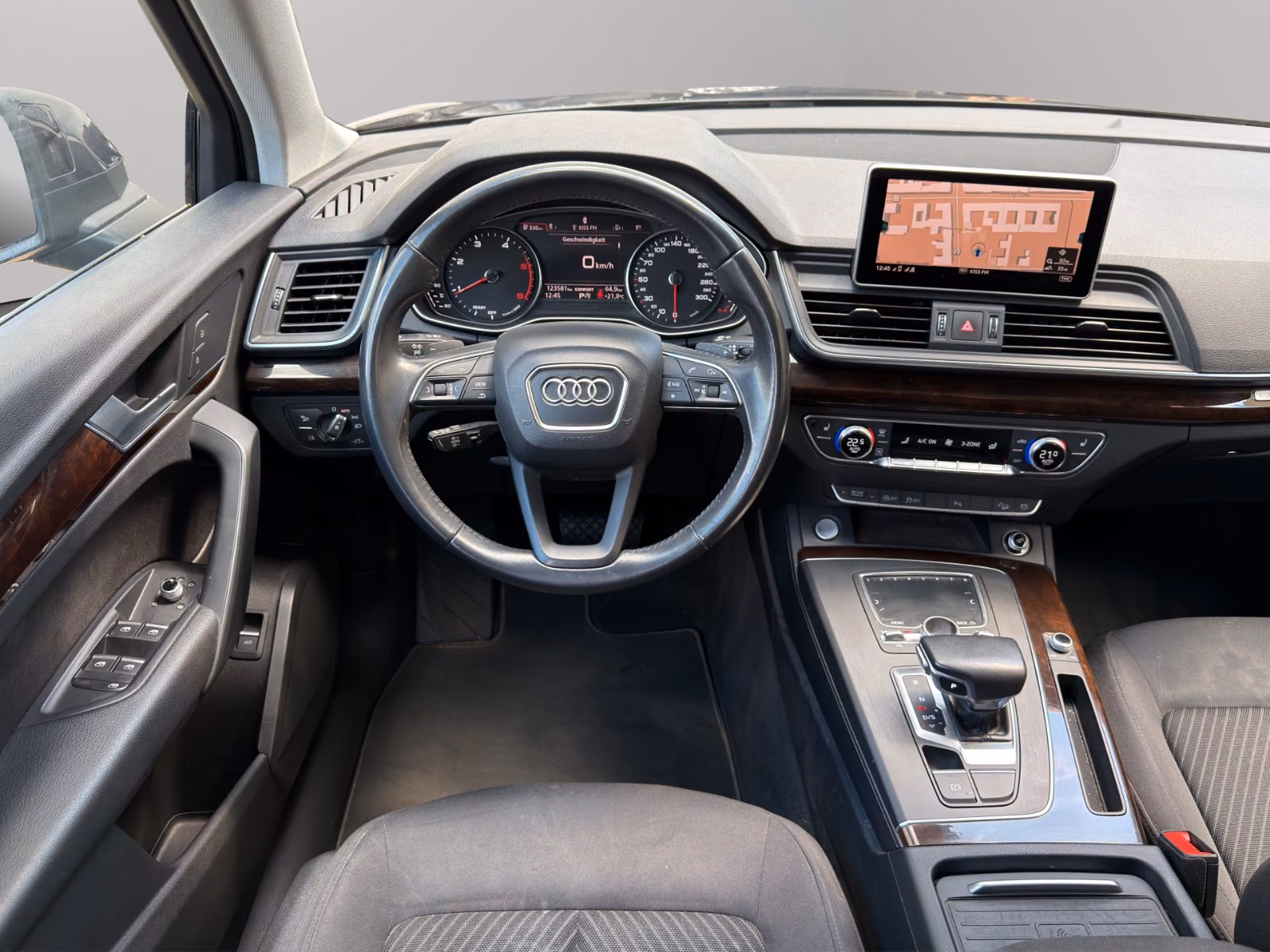 Audi Q5 40 TDI*QUATTRO*PANORAMA*ACC*KEYLESS*LED*KAMER