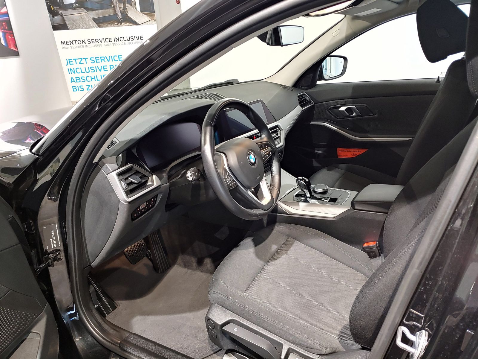 BMW 318d HiFi/RFK/Dr.Assist/Advantage foto 8
