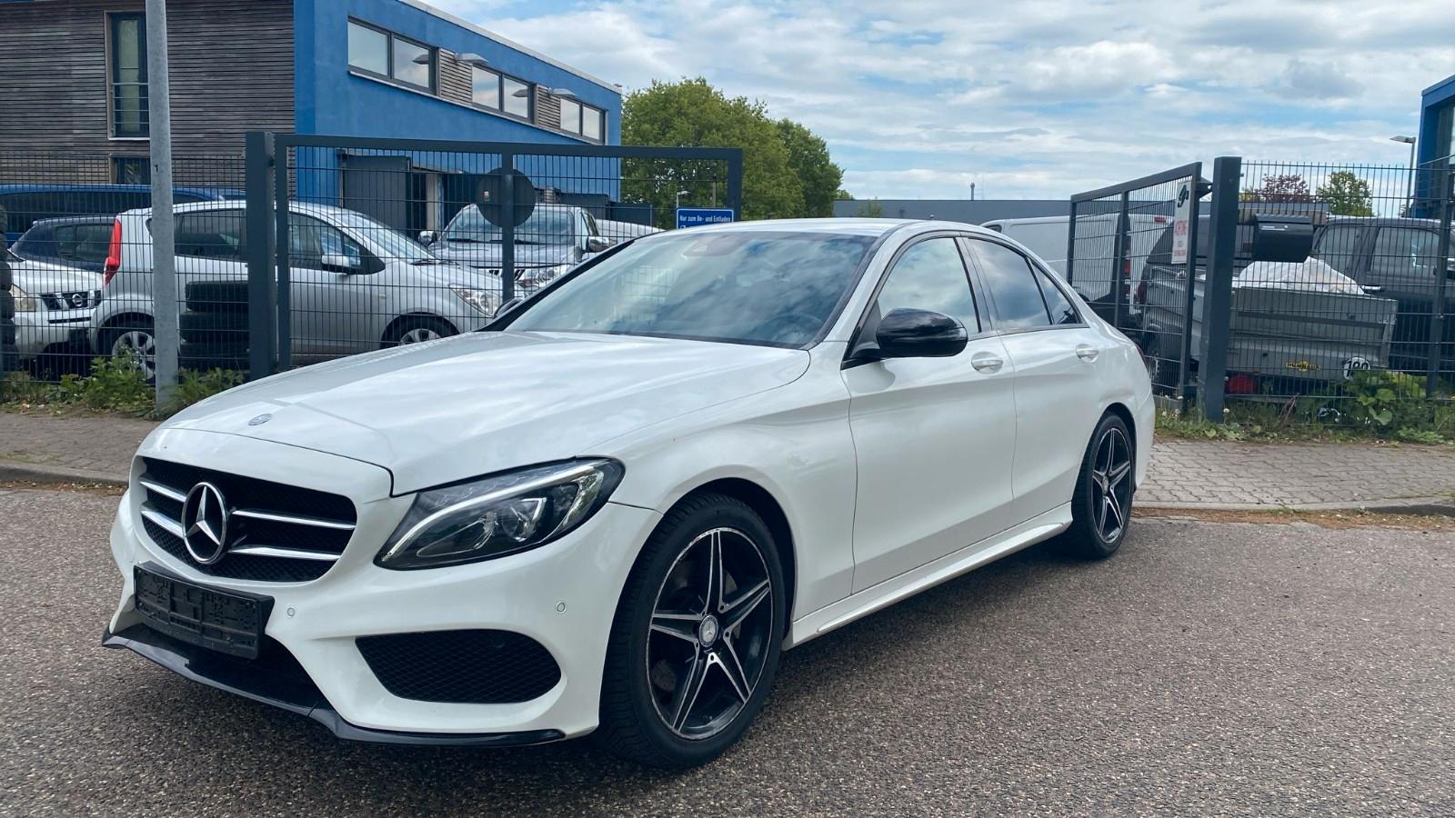 Mercedes-Benz C 180 CGI AMG LINE