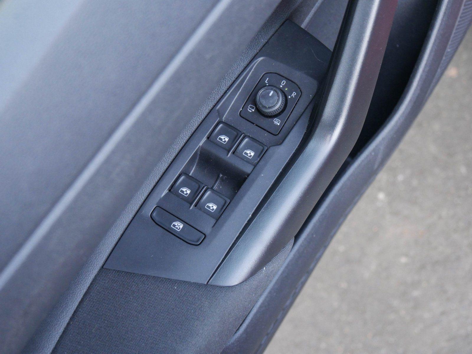 Volkswagen Taigo 1.0 TSI LED DAB+ Sitzheizung Einparkhilfe
