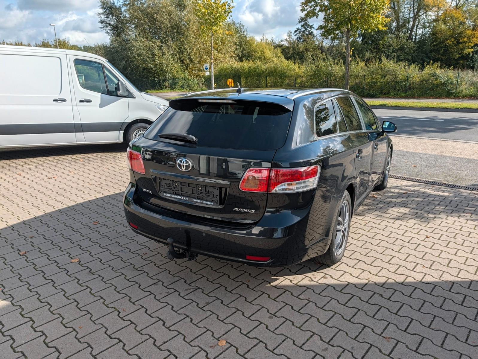Toyota Avensis 2011 — engine 2.231 cm³, 150 HP (110kW)