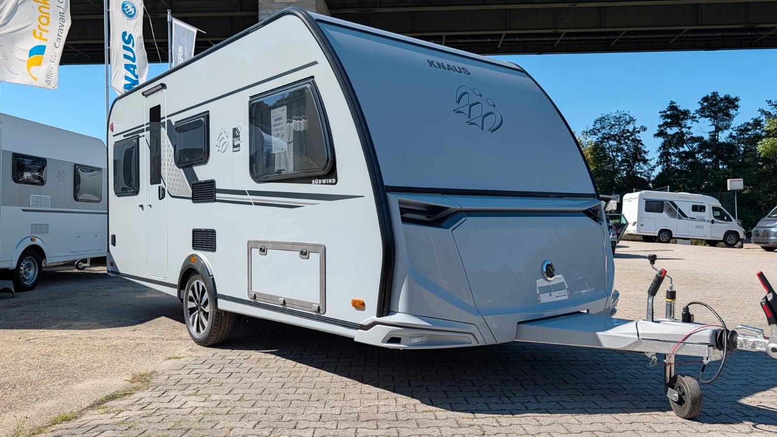 Knaus Südwind 460 EU Black Selection Modell 26 23/26