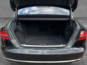 Audi A8 - 10