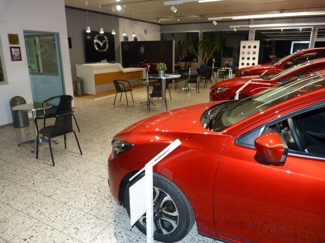 showroom-image-bottom