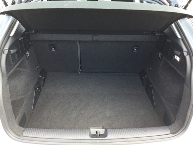 Q2 35 TFSI KLIMA PDC NAVI AHK LED SCHEINWERFER