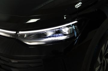 Fahrzeugverkauf 23 Volkswagen Tayron 1.5 eTSI 110 kW Life LED Kamera AHK