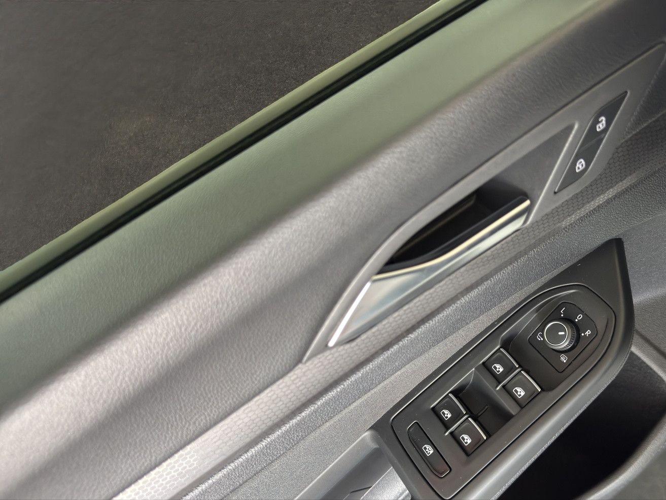Volkswagen Golf VIII Lim. GTI *MatrixLED*DCC*ACC*Alcantara*, миниатюра 10