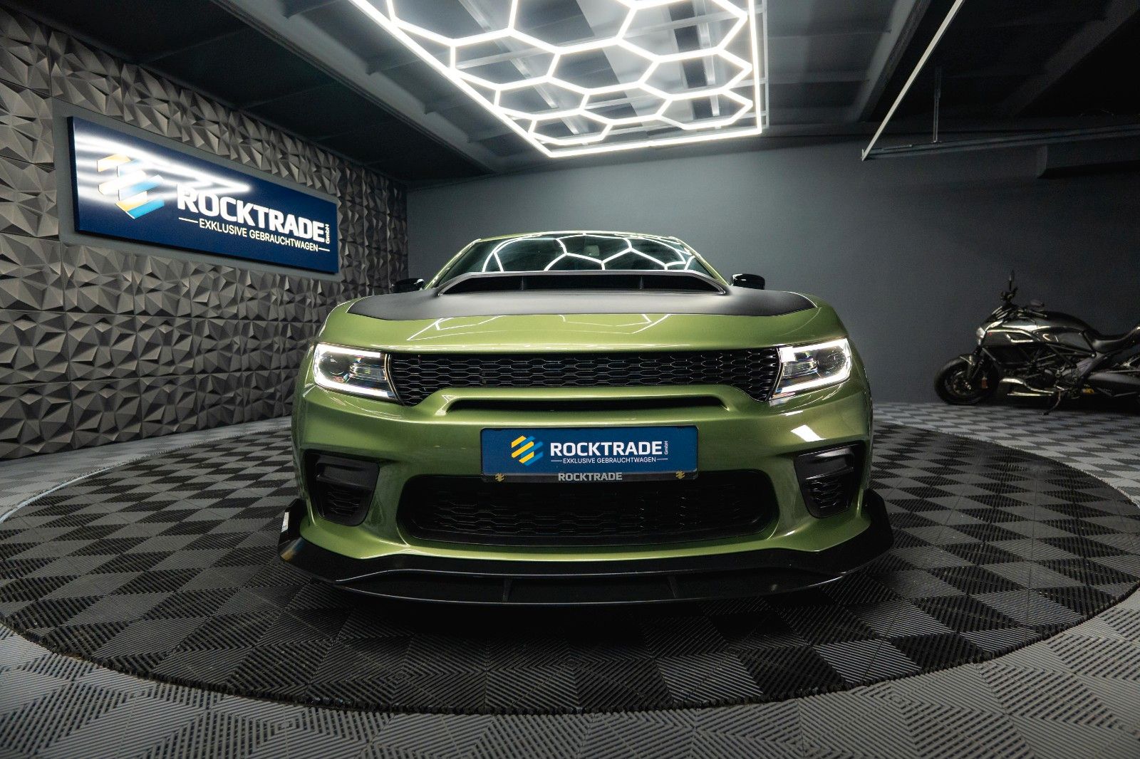 Fahrzeugabbildung Dodge Charger 6.4 V8 SRT 392 SCATPACK SWINGER WIDEBODY