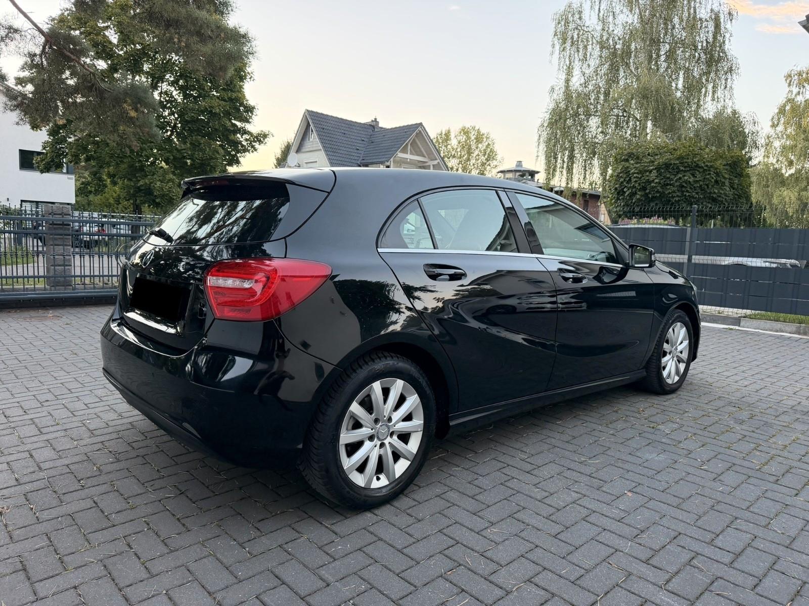 Mercedes-Benz A 180 Style Automatik Xenon Leder BlueEfficiency