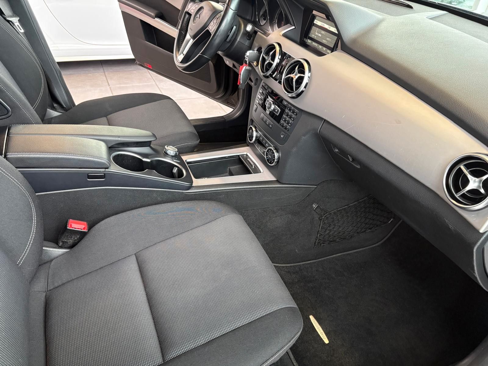 Fahrzeugabbildung Mercedes-Benz GLK 220 GLK GLK 220 CDI,AHK,PANO,LED,AMG