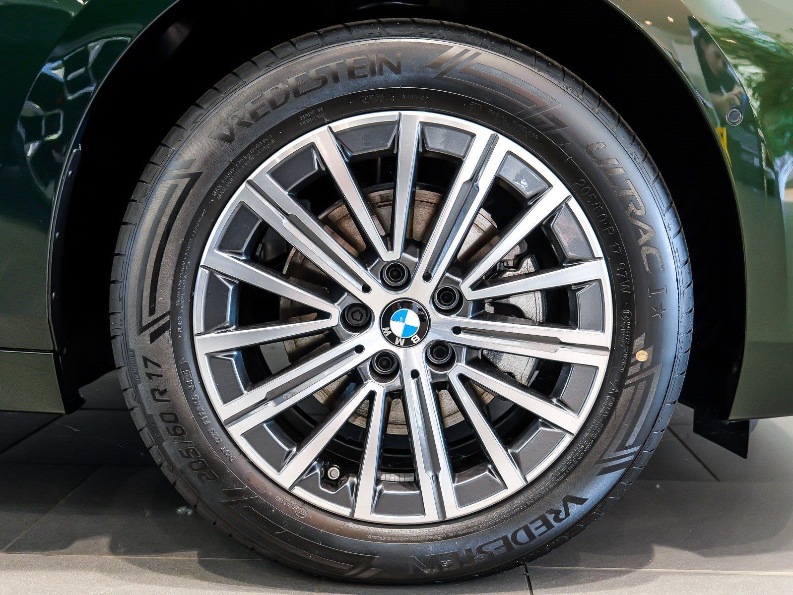 BMW 218 Active Tourer - Bild 4