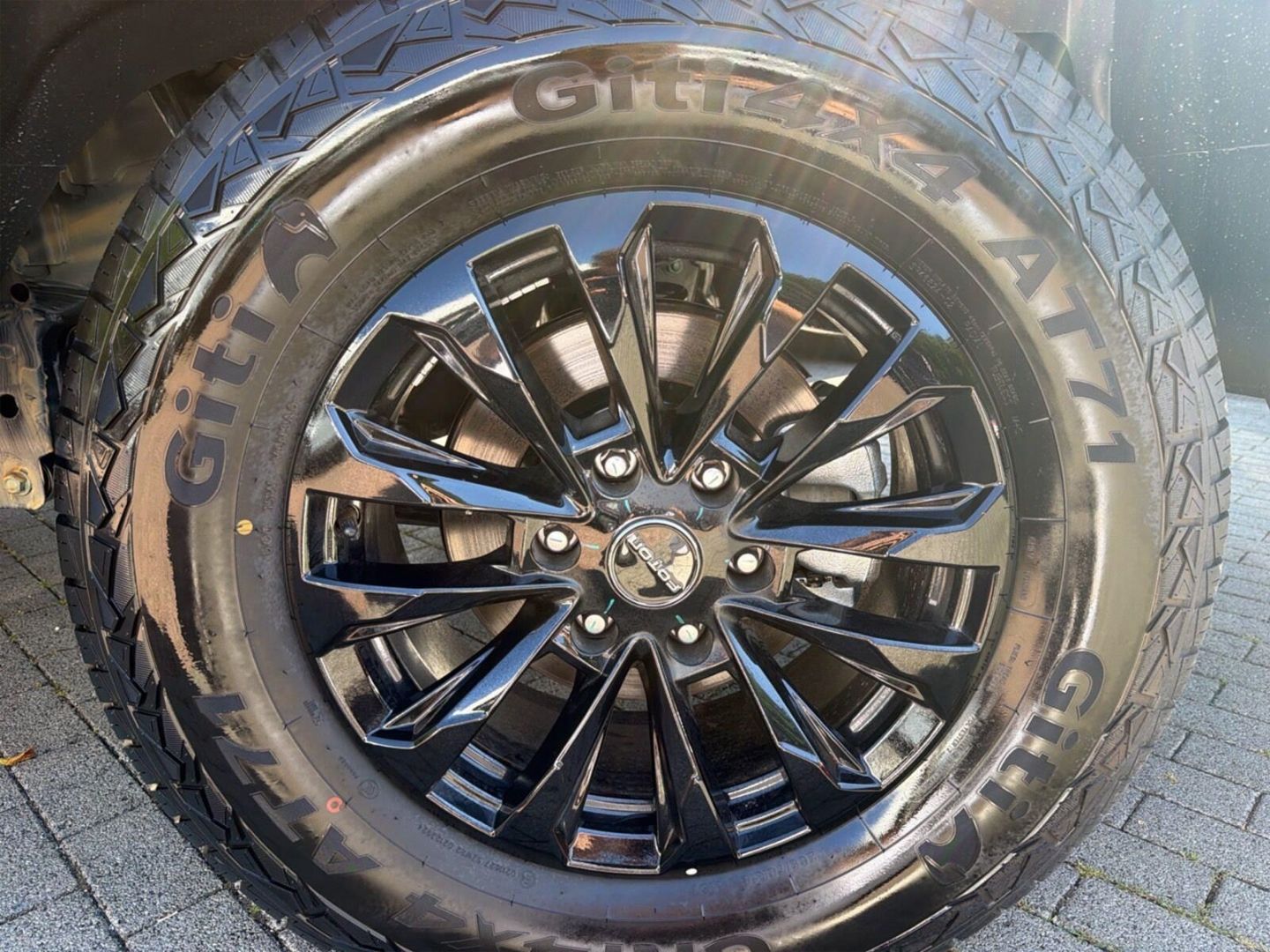 Fahrzeugabbildung Foton 4 Pickup Ultra Doppelkabine 2,0L TD inkl. Nebenk