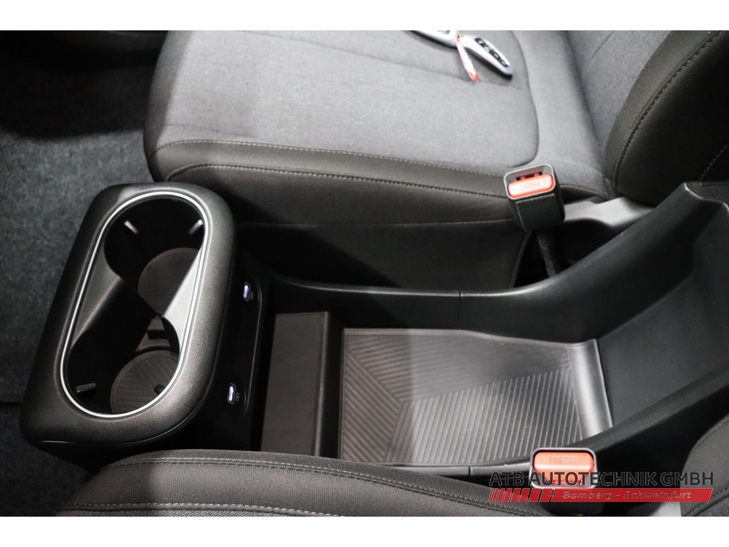 Fahrzeugabbildung Hyundai IONIQ 5 77,4 kWh 98,3% SOH 2WD Navi LED Apple Ca