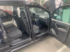 Fahrzeugabbildung Volkswagen Caddy Maxi 2,0 TDI 4Motion Standheizg AHK 7 Sitz