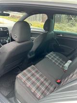 Volkswagen Golf GTI  kompakt, sportlich u... - Volkswagen Golf: GTI Sport