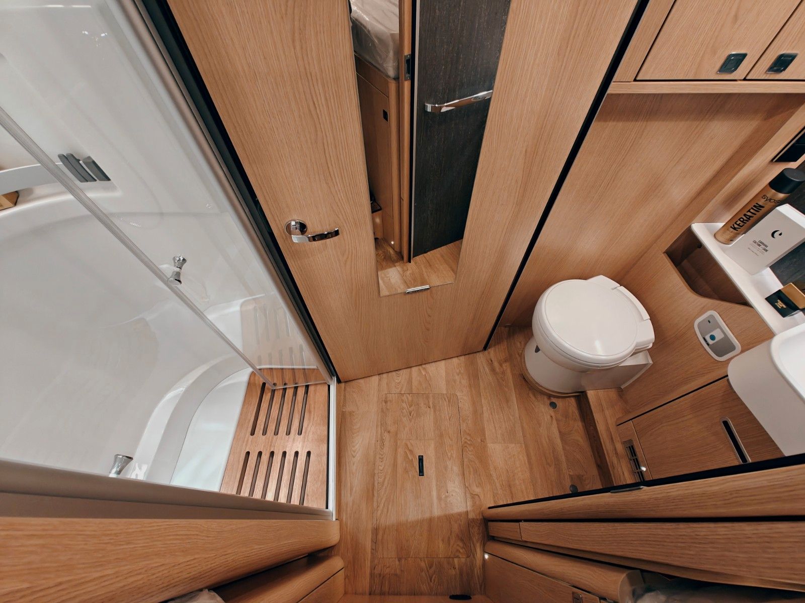 Fahrzeugabbildung HYMER / ERIBA / HYMERCAR B-KLASSE ML - T 780 SANSIBAR LTD. by palmo