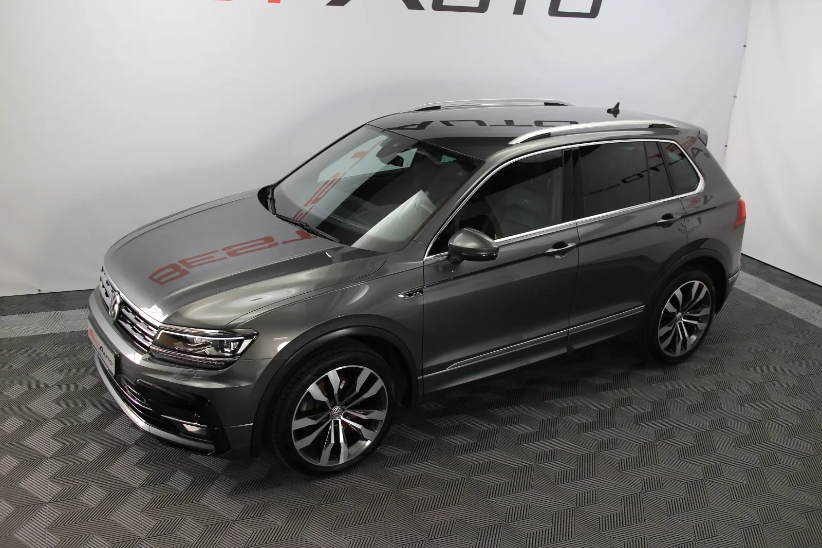 Volkswagen Tiguan Highline 4Motion R-Line Keyless HeadUp