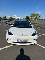 Tesla Model 3 Long Range - achtfach bereift  - Tesla in Duisburg
