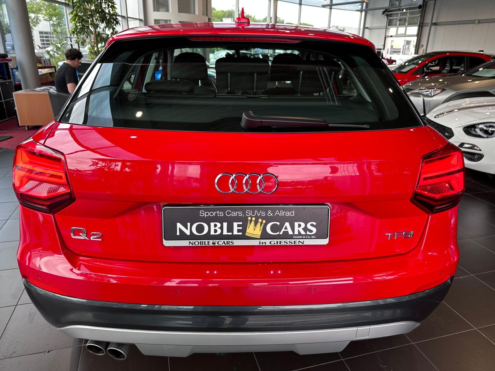 Fahrzeugabbildung Audi Q2 design AHK LED NAV PDC ALU